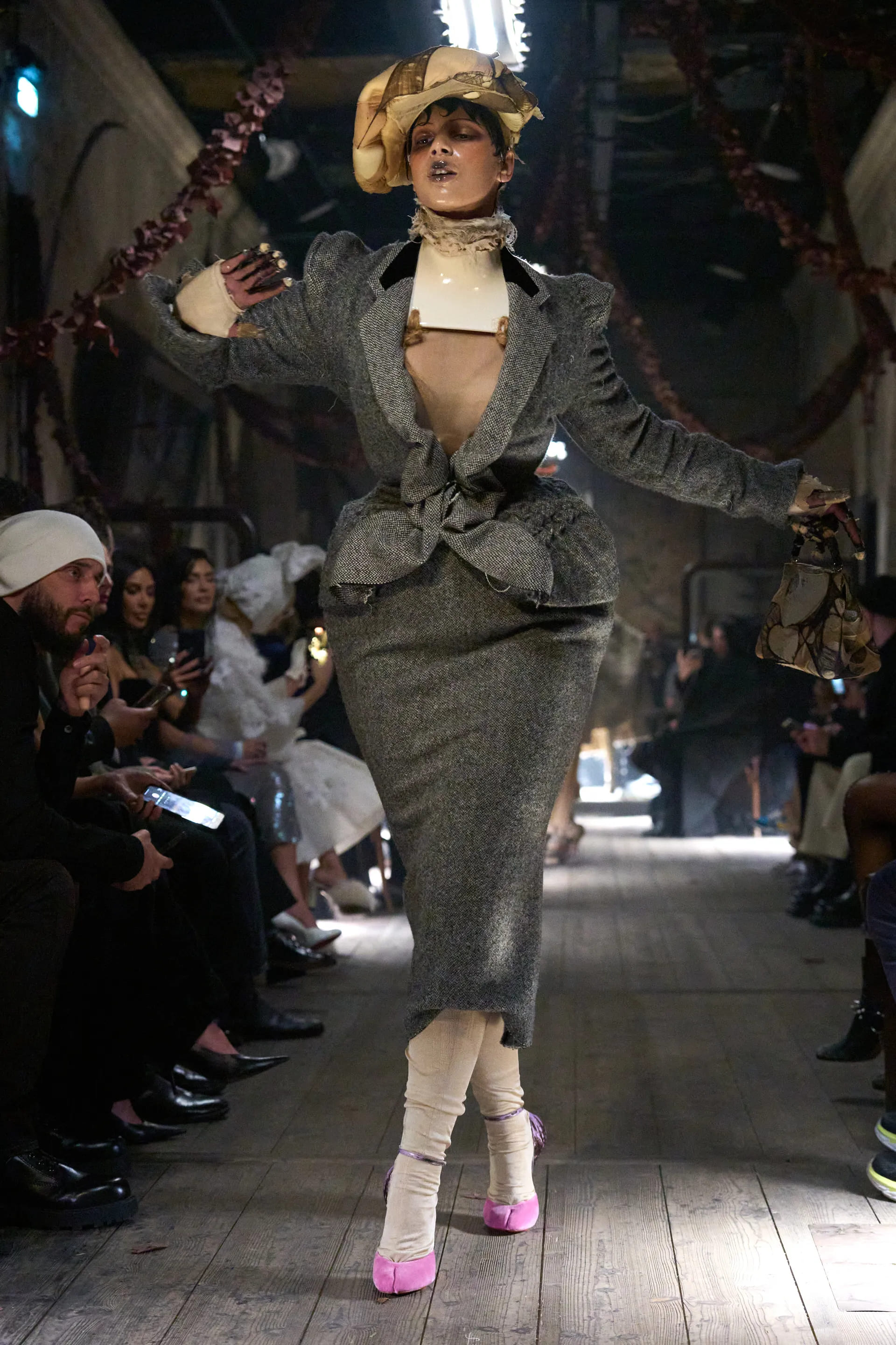 00002-maison-margiela-spring-2024-couture-credit-gorunway 6